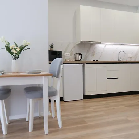 New Bazaar Kristi 05 ティラナ